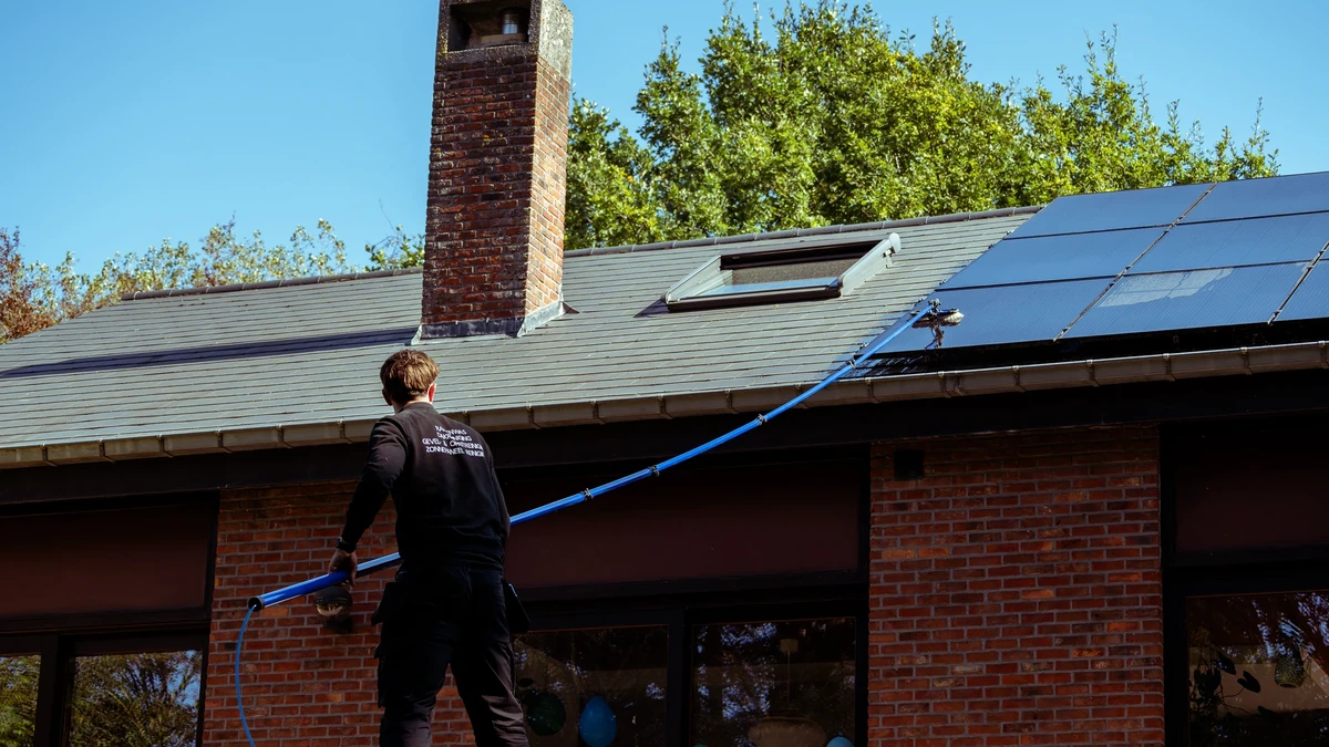 Zonnepaneel schoonmaak